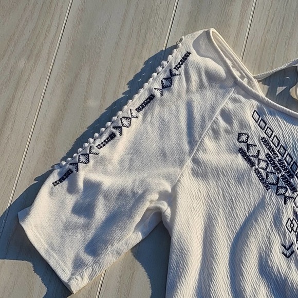 MAURICES short sleeves tie in the back - Picture 6 of 16